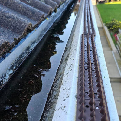 Blocked Gutter Water Clear Clean Swindon