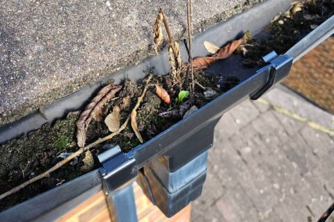 Guttering Clear & Clean Experts
